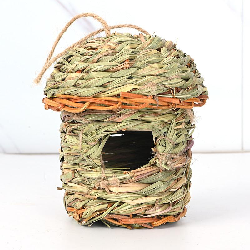 Hand-Crafted Straw Bird Sanctuary: A Charming Haven For Feathered Friends - immagine 5
