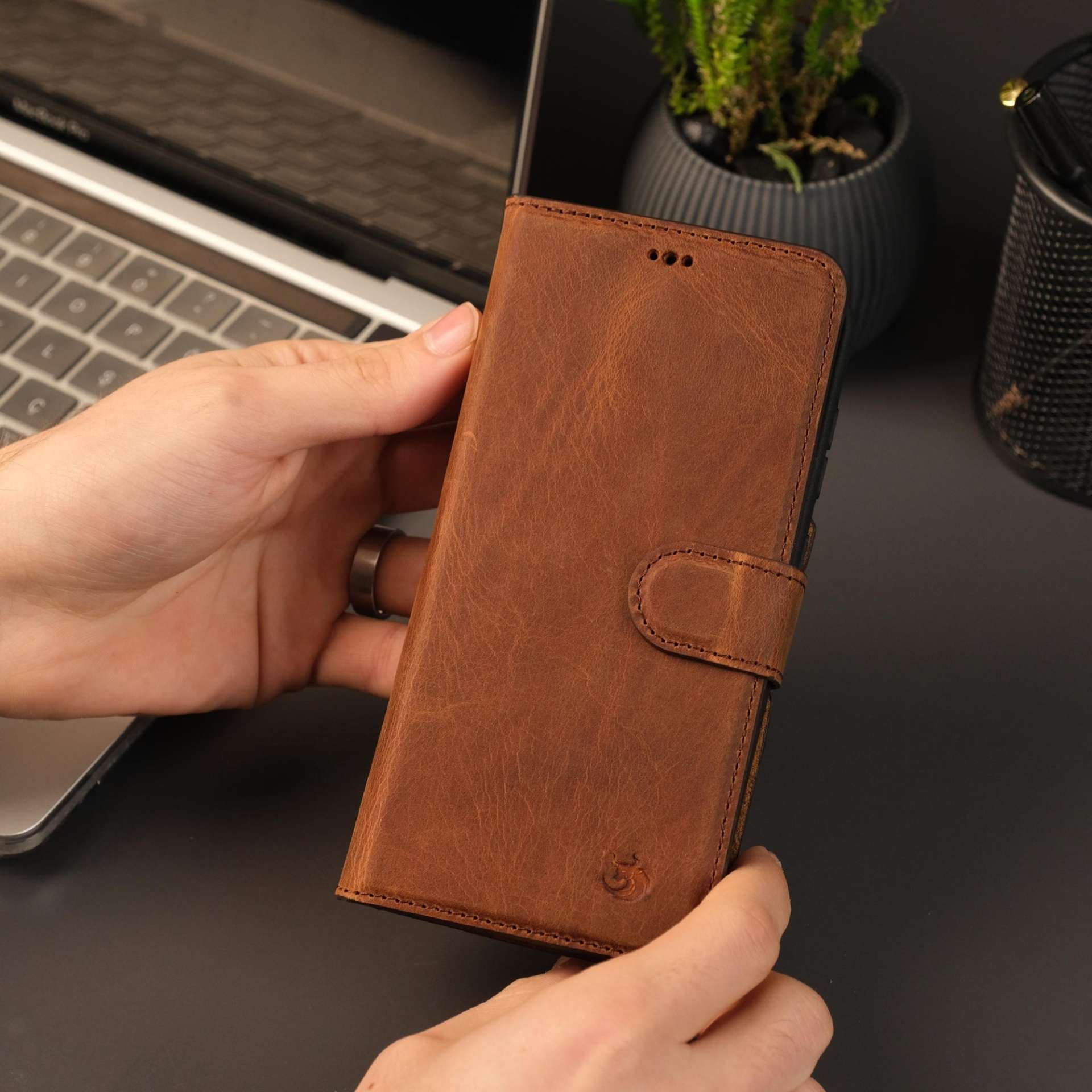 Leather Samsung Galaxy S25 Plus Wallet Case | Buffalo - immagine 2