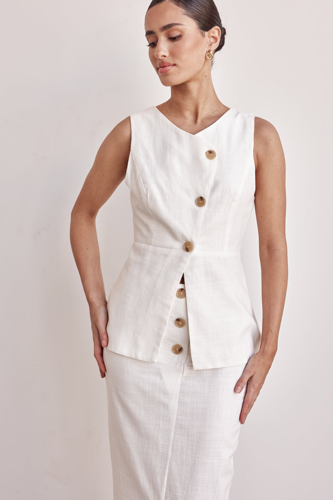 Linen Vest - Off-White Peplum Linen Vest for Women - immagine 4