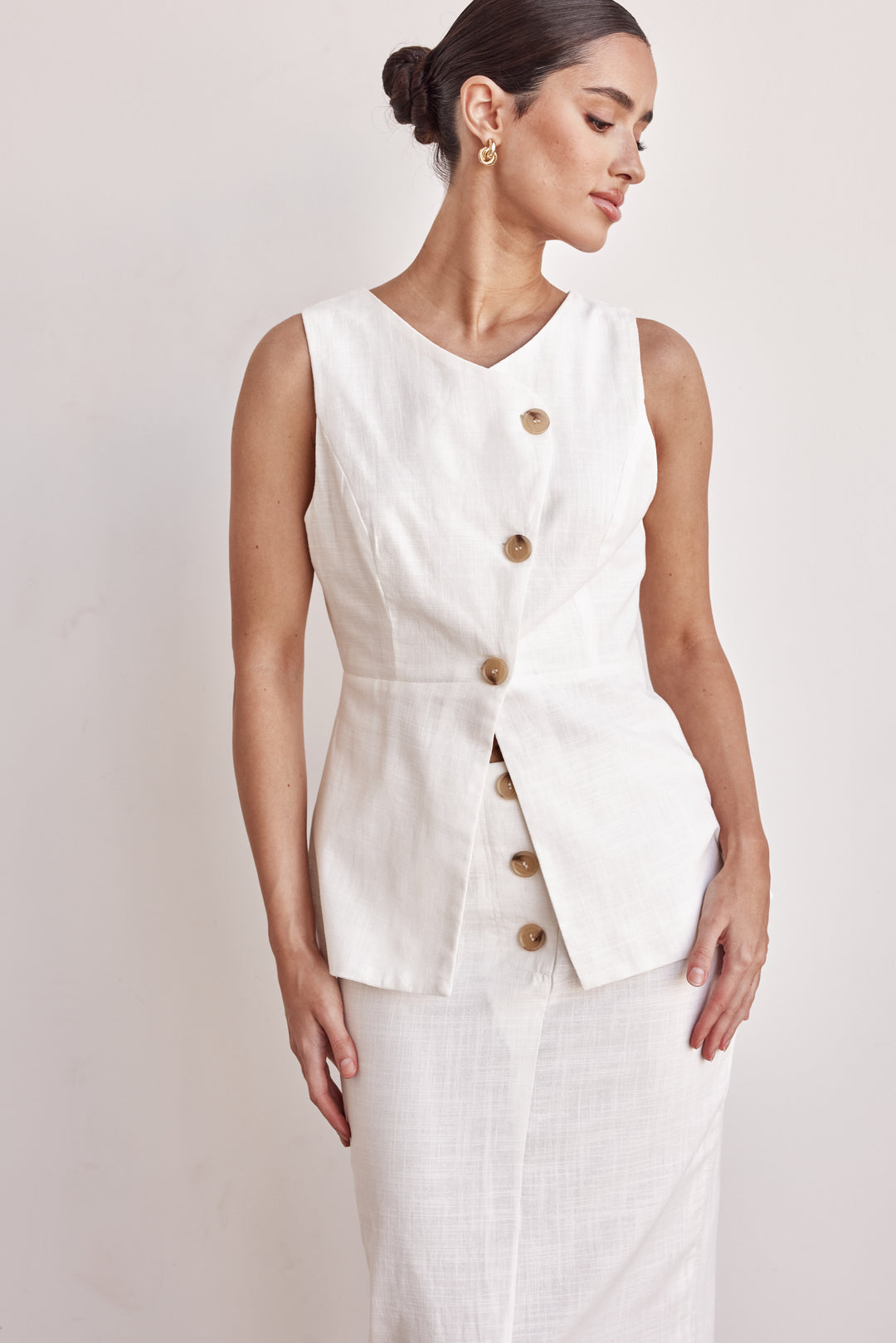 Linen Vest - Off-White Peplum Linen Vest for Women - immagine 3