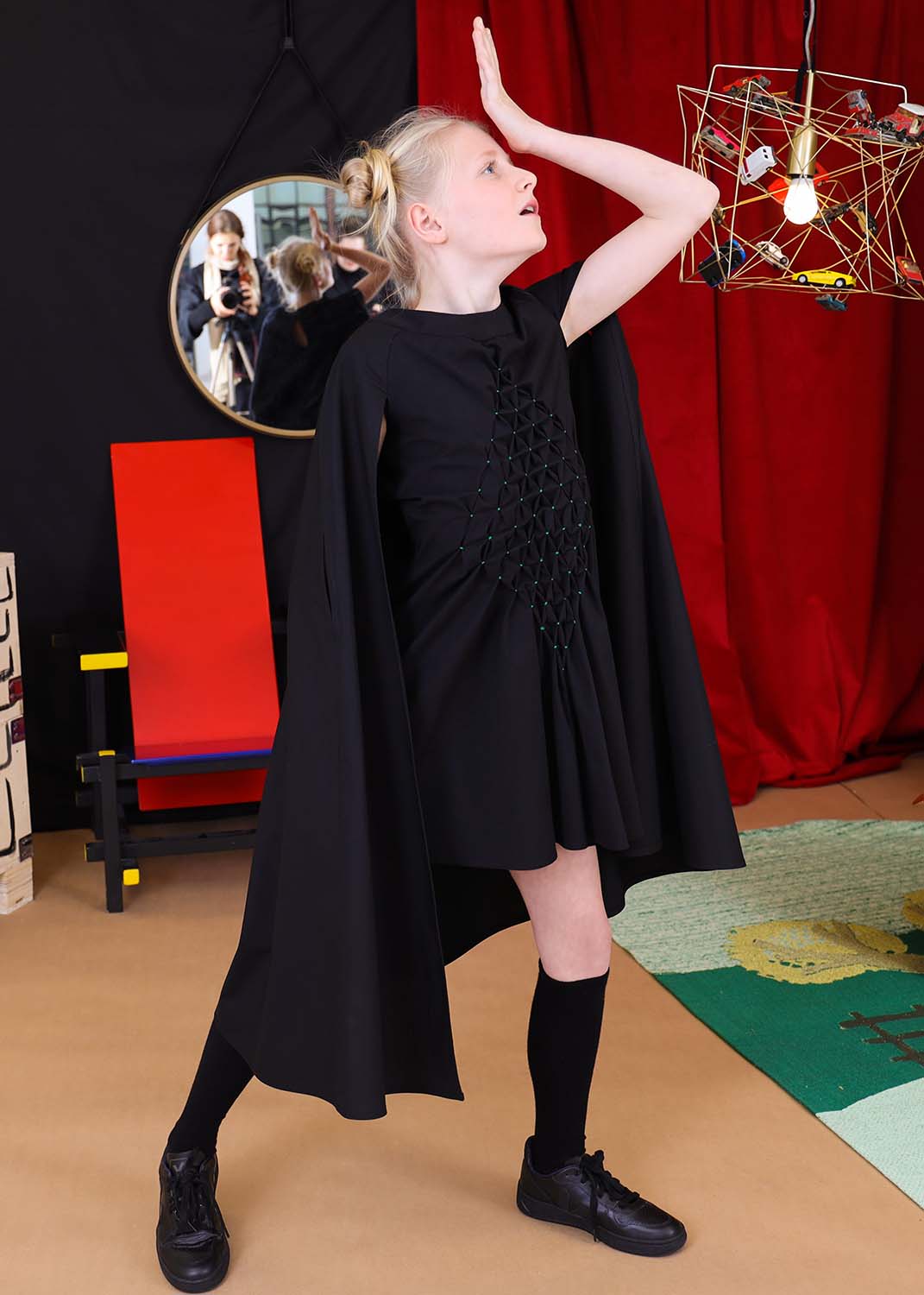 Black Cape Gown with Hand Smock - immagine 3