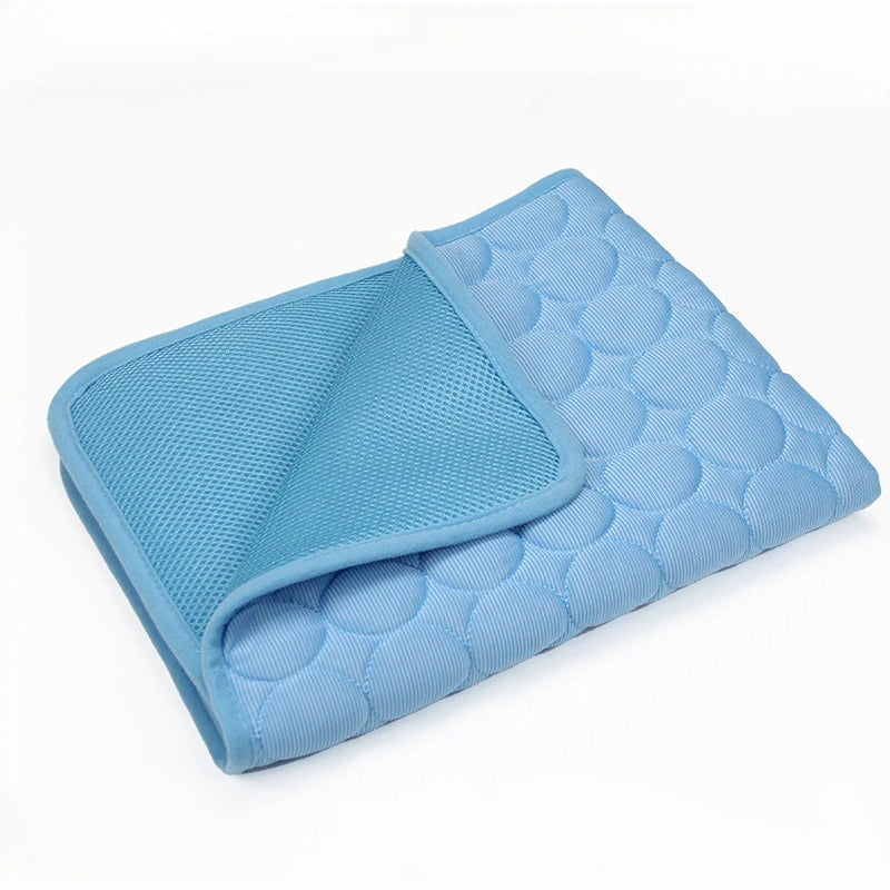 Pet Ice Silk Cooling Mat for Dogs and Cats - immagine 8