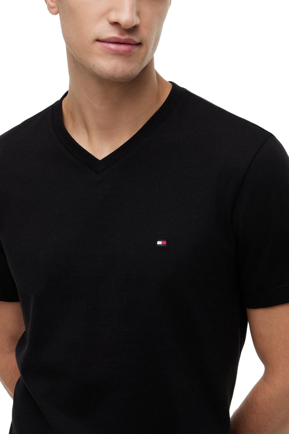 TOMMY HILFIGER - T-shirt uomo con scollo a v  - Taglia XL - immagine 3