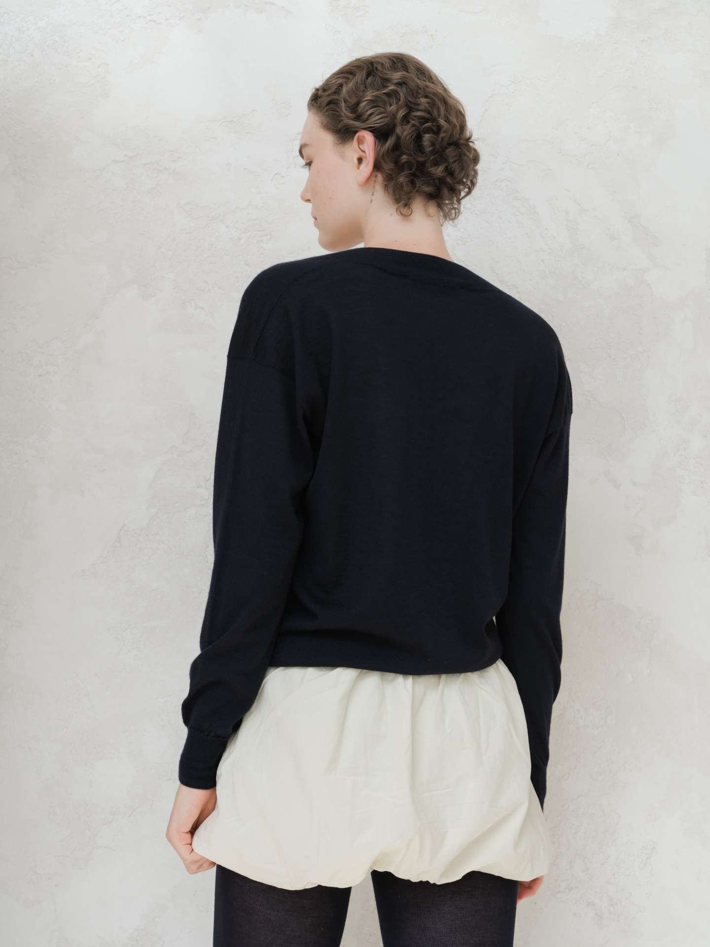 Merino & Silk V-Neck Sweater - immagine 4