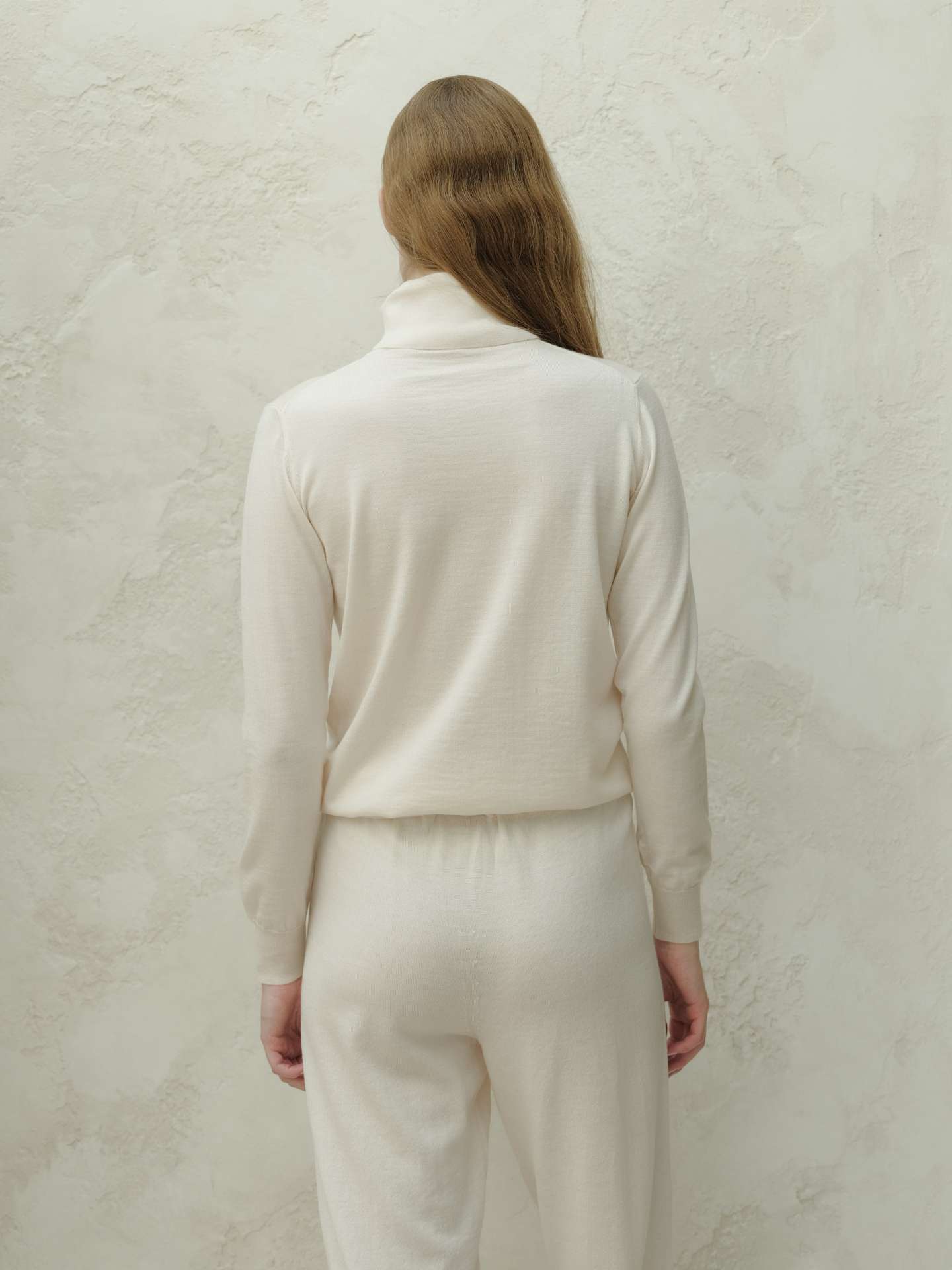 Extra Fine Merino Turtleneck - immagine 25