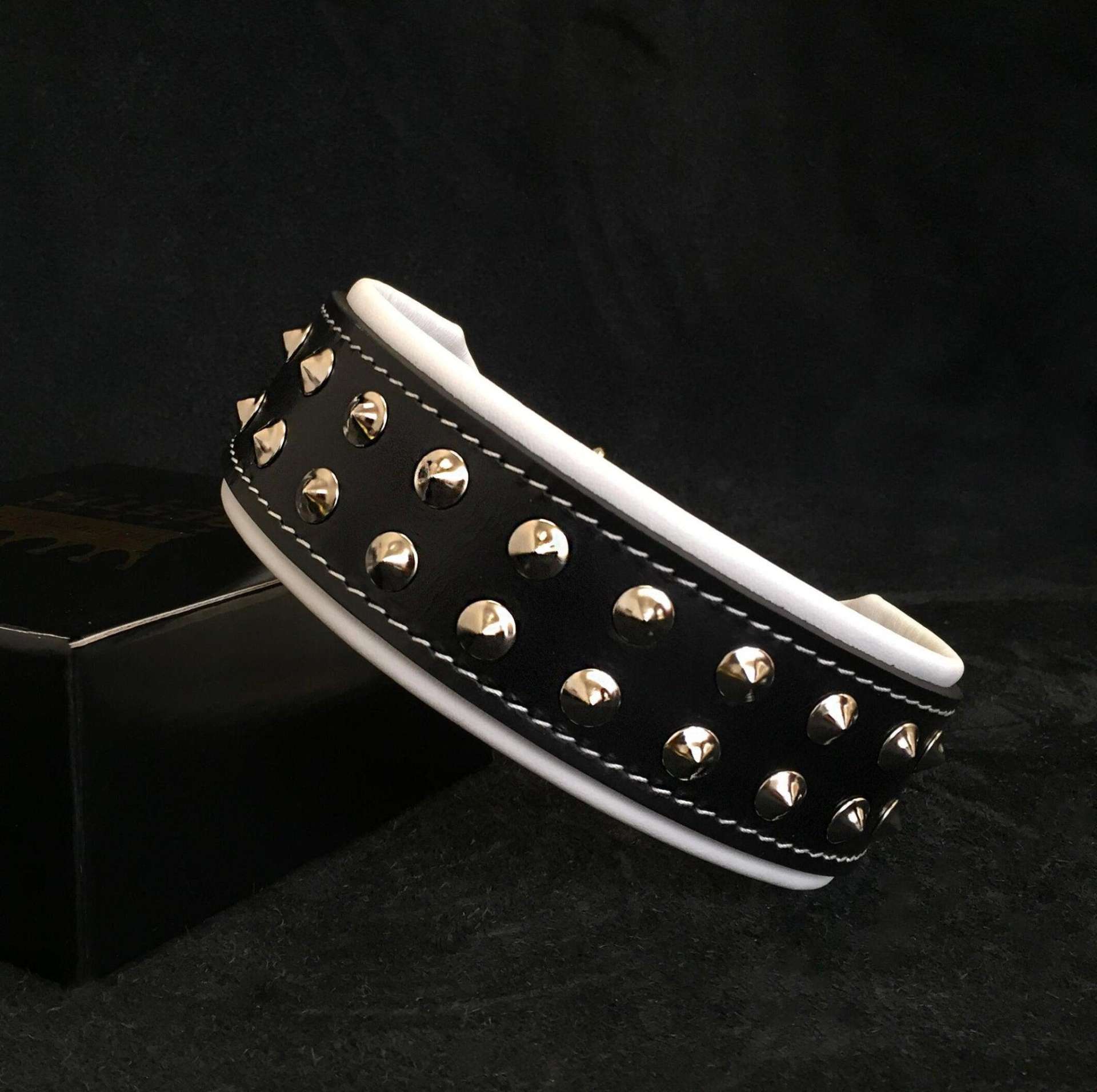 "Boston" collar - immagine 13